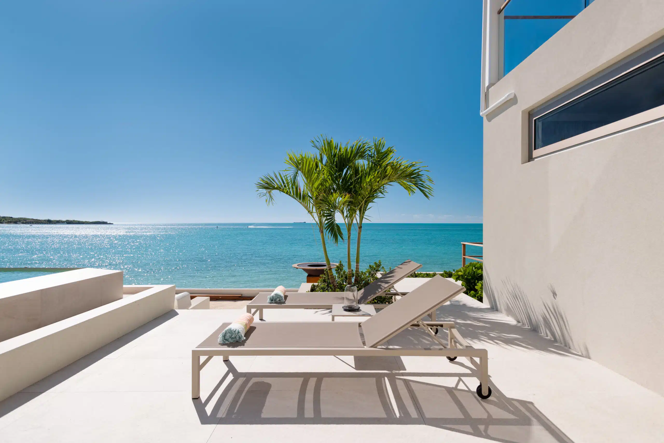 La Mer Villa Photo Gallery